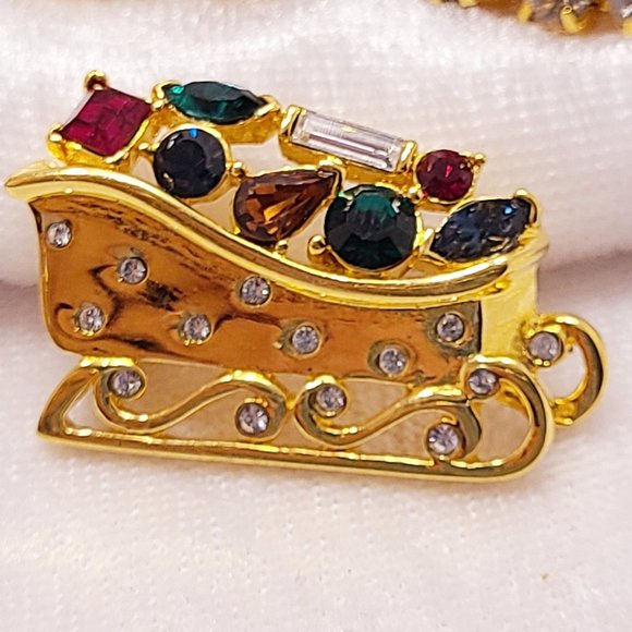 CHRISTMAS HOLIDAY JEWELRY Pins and Earrings set - Picture 7 of 16